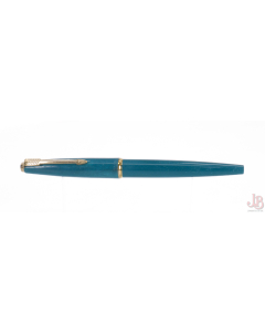 Vintage Fountain Pen Parker 45 arrow - Green with Gold Trim and nib