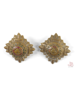 Vintage used - WWII Officers Rank Pips - Bath Stars - Tria Juncta in Uno - x 2 