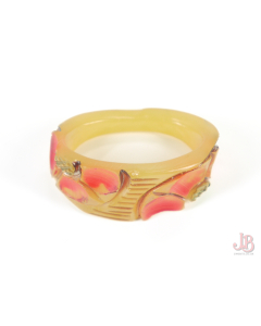 Vintage 1950's MCM Plastic scarf ring / woggle - engraved flowers