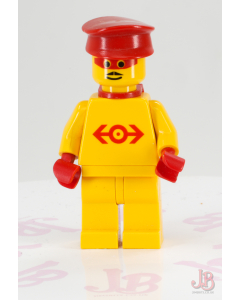 Lego minifigure trn102a LEGO Loco Super Station Master with Red Plastic Cape