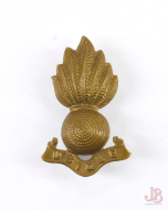 vintage WWII - British Army - Royal Artillery Regiment - officers collar badge