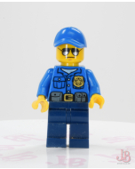 Lego minifigure cty0465 Police - City Officer, Gold Badge,  Town / City