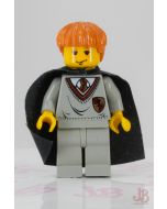 Lego minifigure hp007 Ron Weasley - Gryffindor Shield Torso, Black Cape Stars